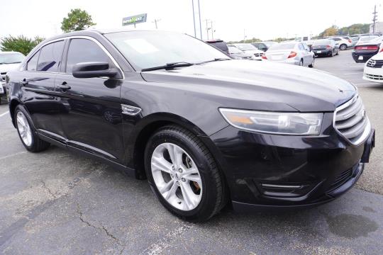 2015 Ford Taurus SEL