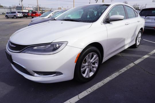 2015 Chrysler 200 